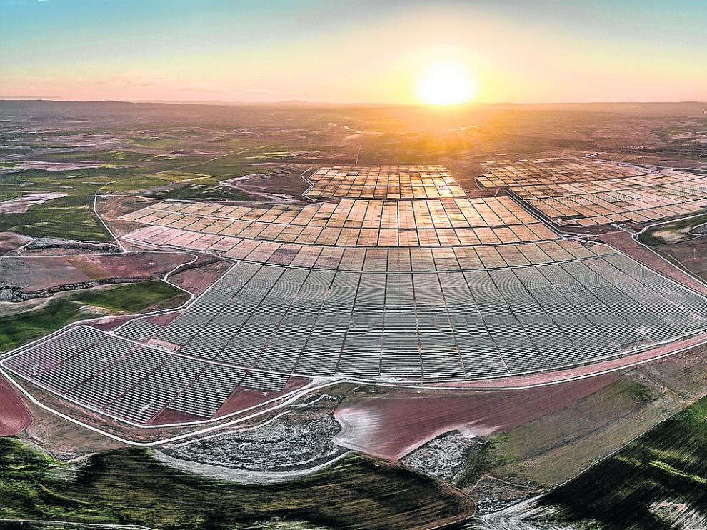 Las cinco plantas solares de BP ocupan 650 hectáreas en el término municipal de Almochuel.