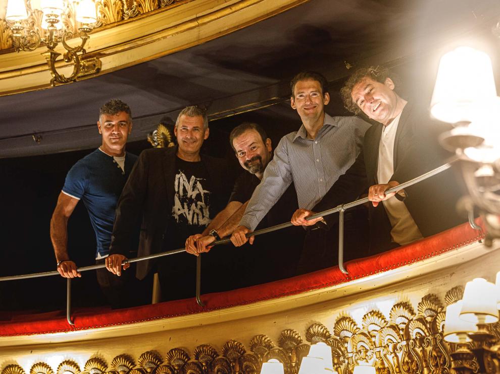 Los cinco integrantes de B Vocal, este lunes en el Teatro Principal