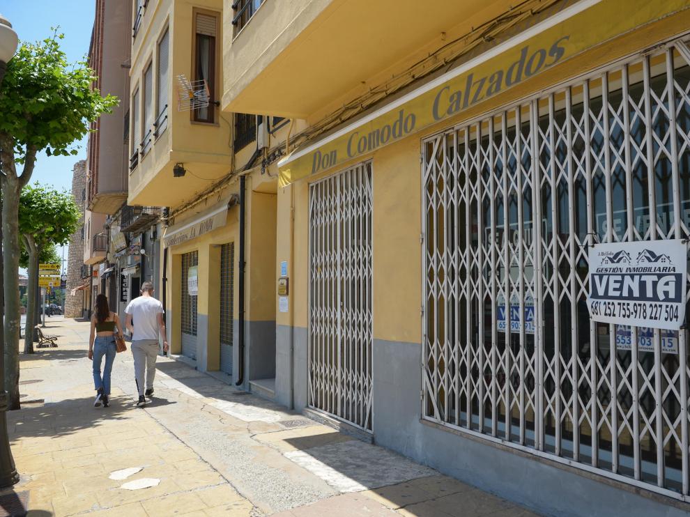 Los locales que se traspasan o venden se repiten en la ronda de Ambeles.