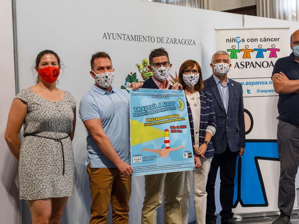 'Brazadas solidarias' lanza el reto de nadar 6.000 km por el cáncer infantil.