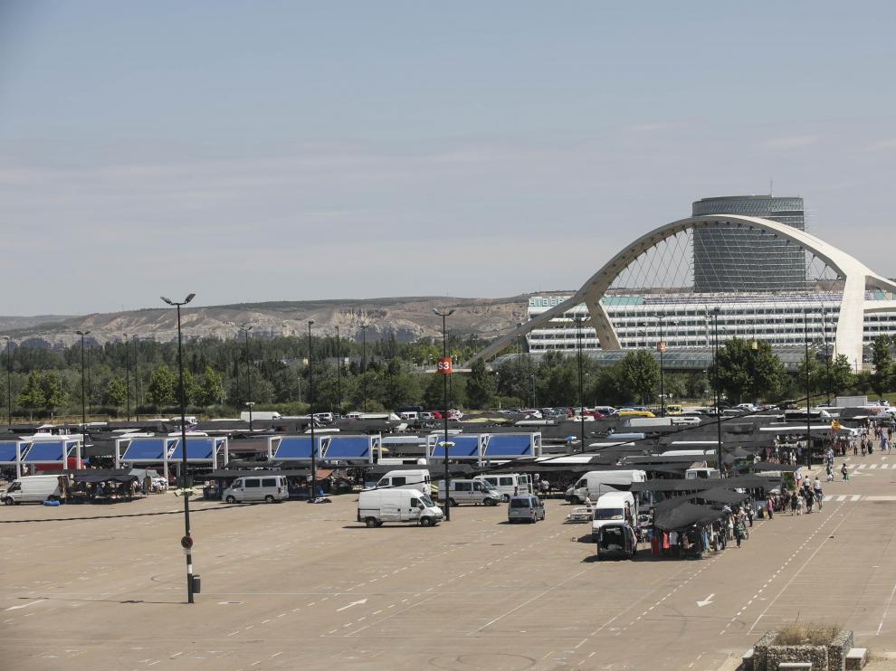 El mercadillo ambulante de Zaragoza este miércoles.