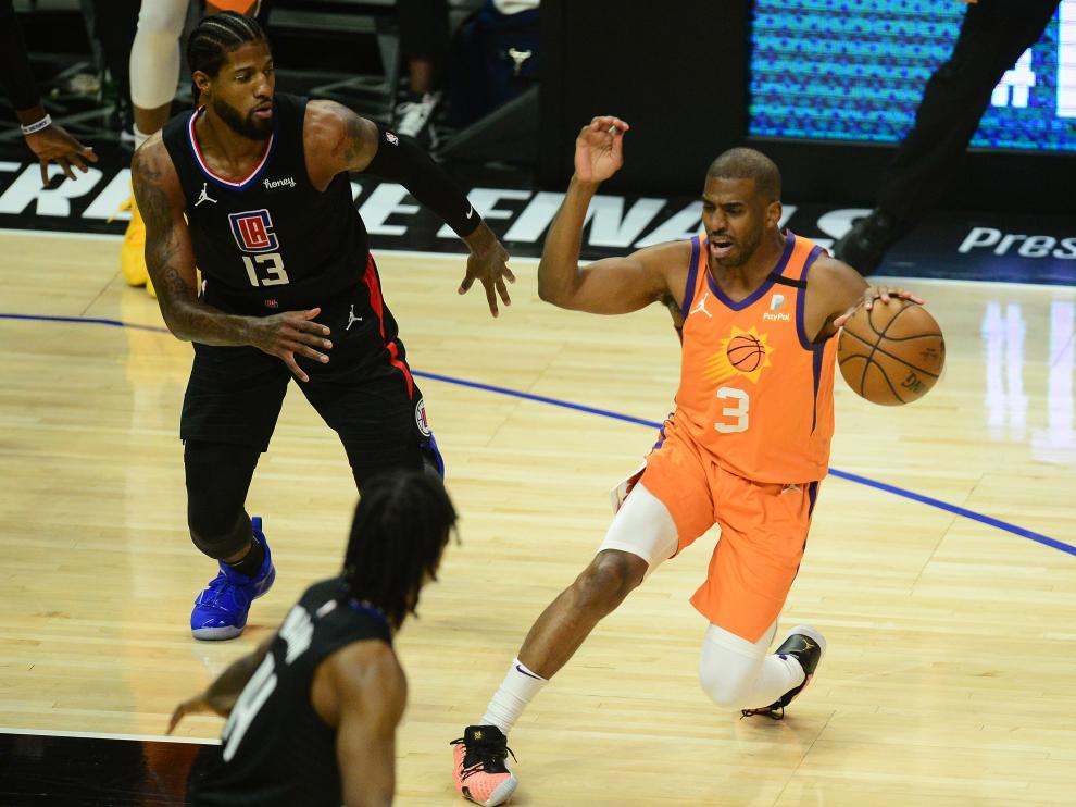 NBA: Playoffs-Phoenix Suns at Los Angeles Clippers