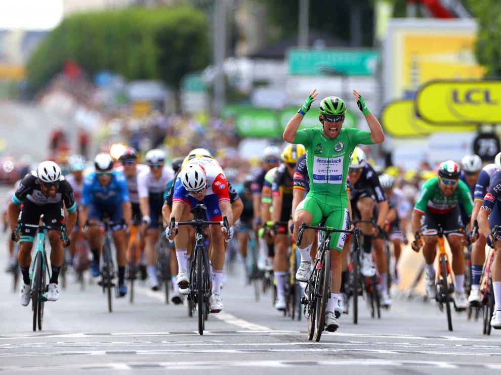 Cavendish celebra la victoria al esprint en la sexta etapa del Tour