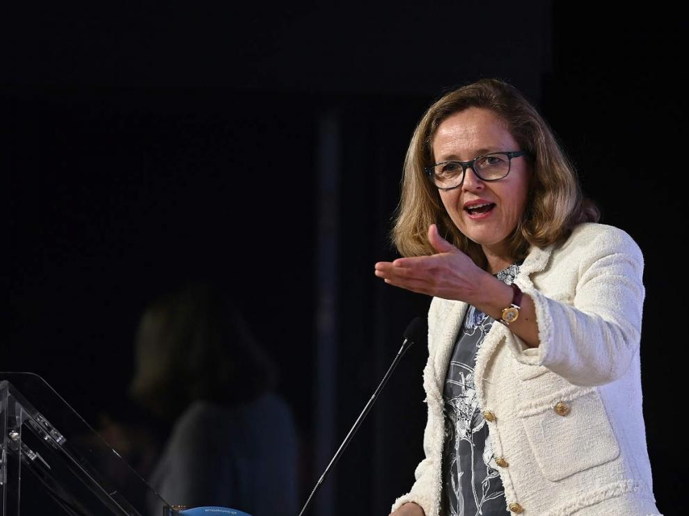 La vicepresidenta segunda y ministra de Asuntos Económicos y Transformación Digital, Nadia Calviño, en un discurso.