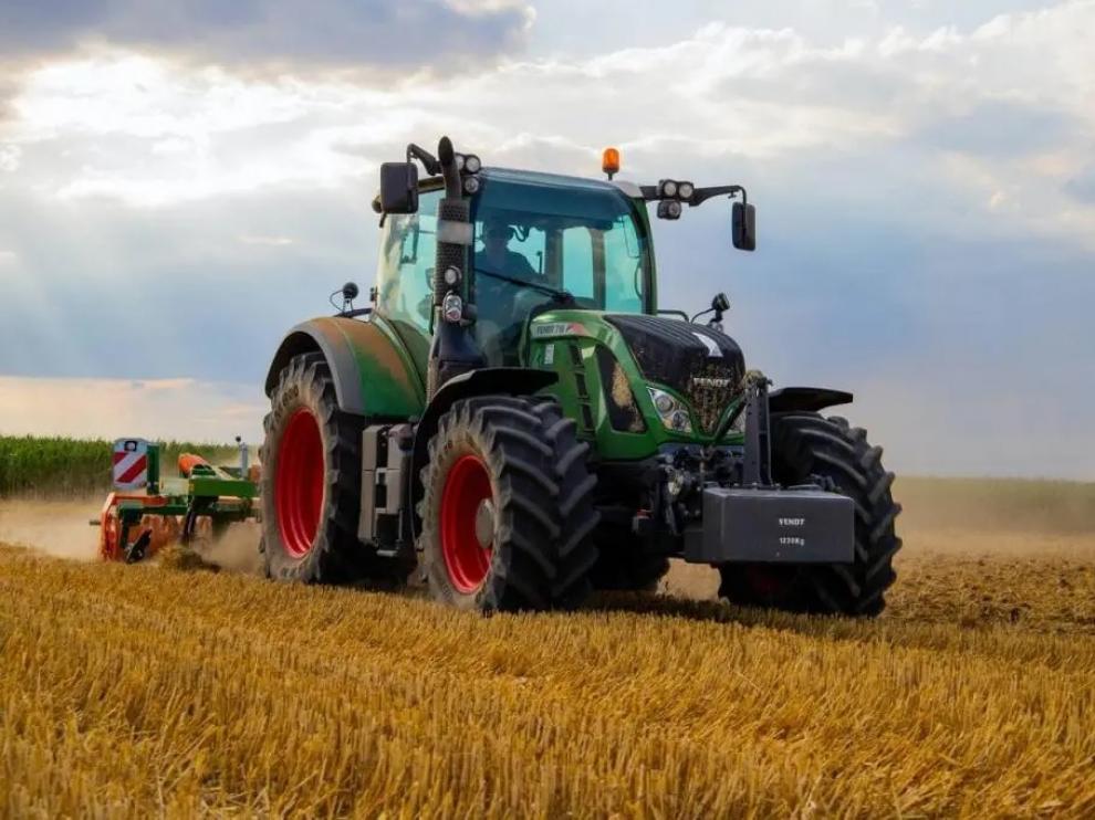 Tractor