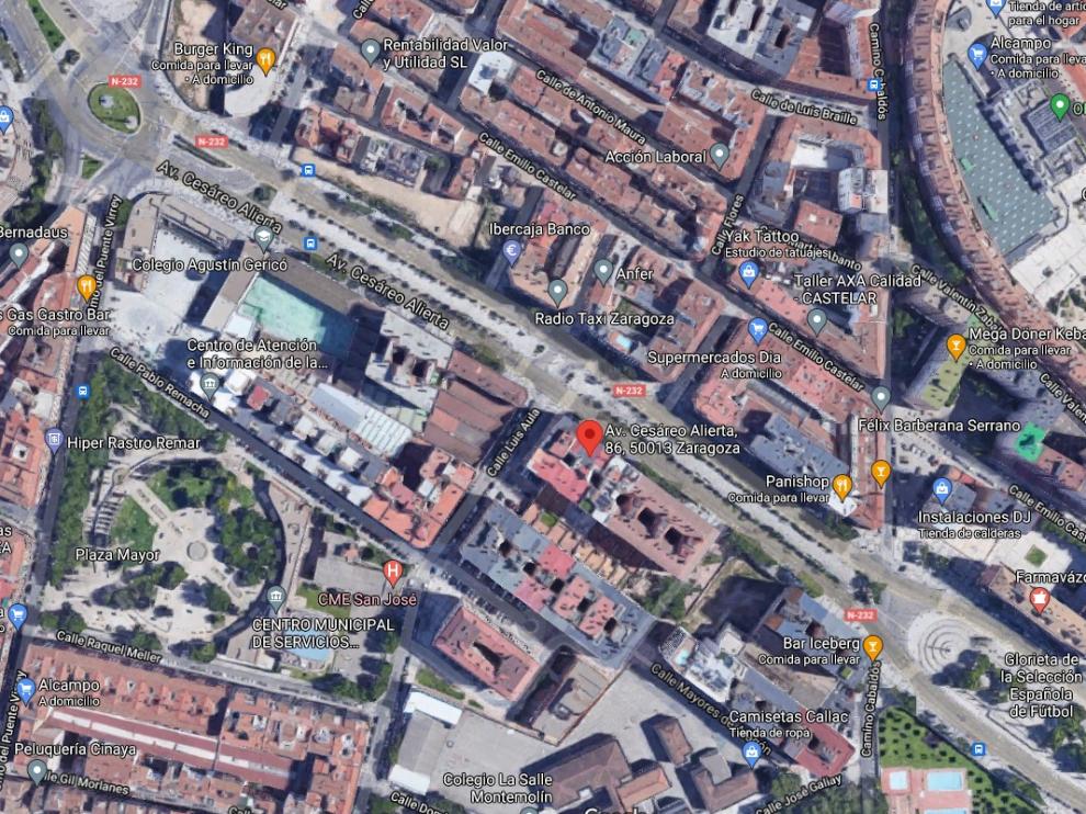 El suceso se produjo a la altura del 86 de la avenida de Cesáreo Alierta.