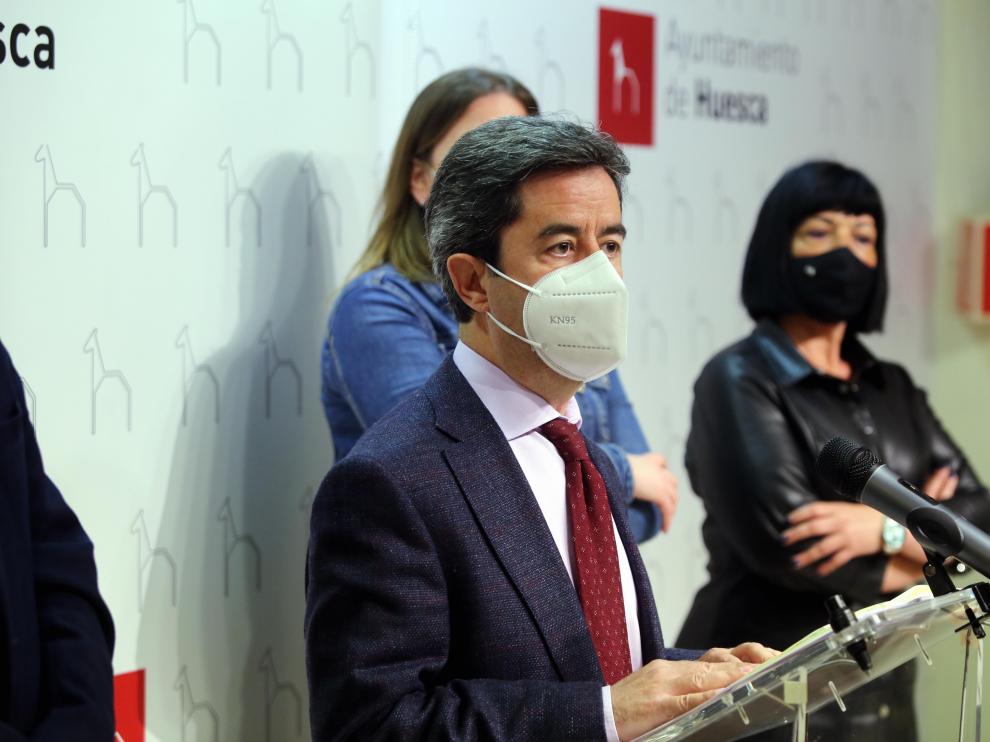 El alcalde de Huesca, Luis Felipe.
