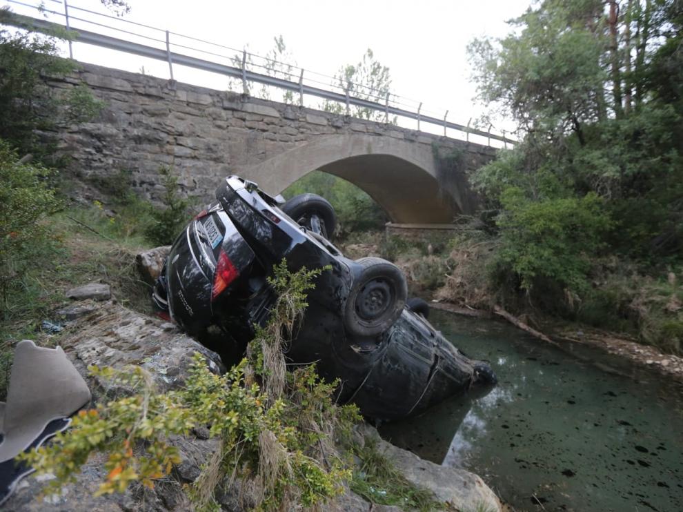 Seis heridos, cuatro de ellos menores, en un accidente en Bailo