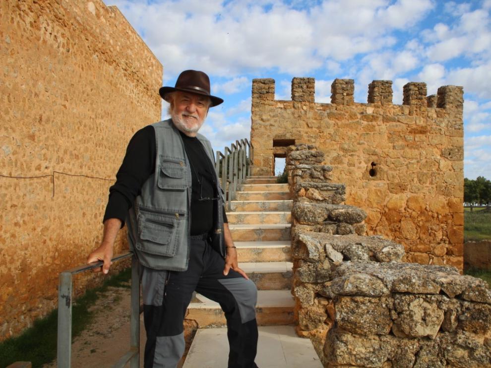 Eugenio Monesma en acción: con su sombrero y su determinación, en Villanueva de los Infantes.