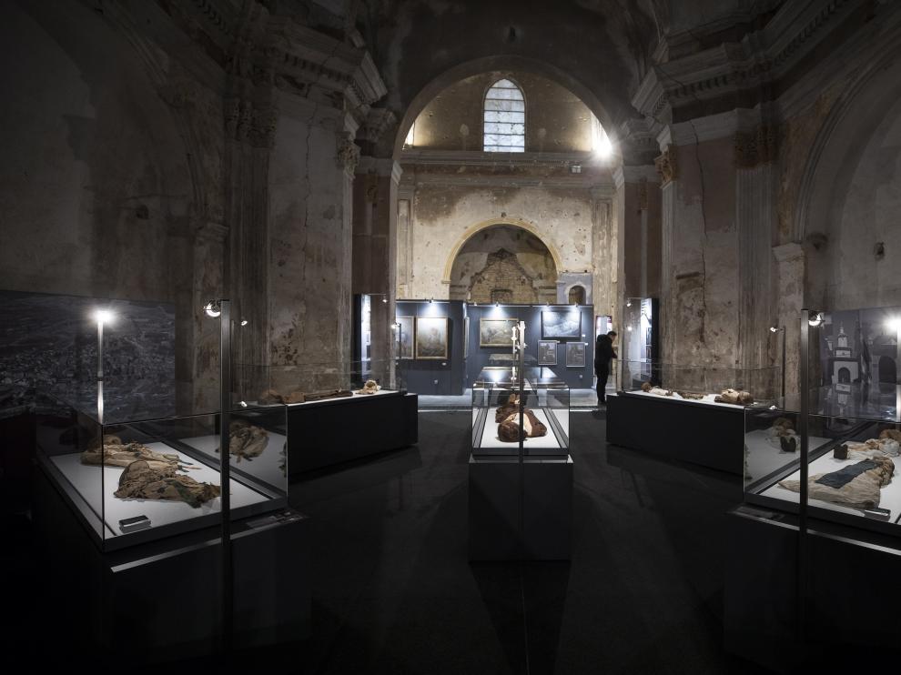 El Museo de las Momias de Quinto de Ebro, en el interior de una antigua iglesia, expone quince cuerpos momificados.