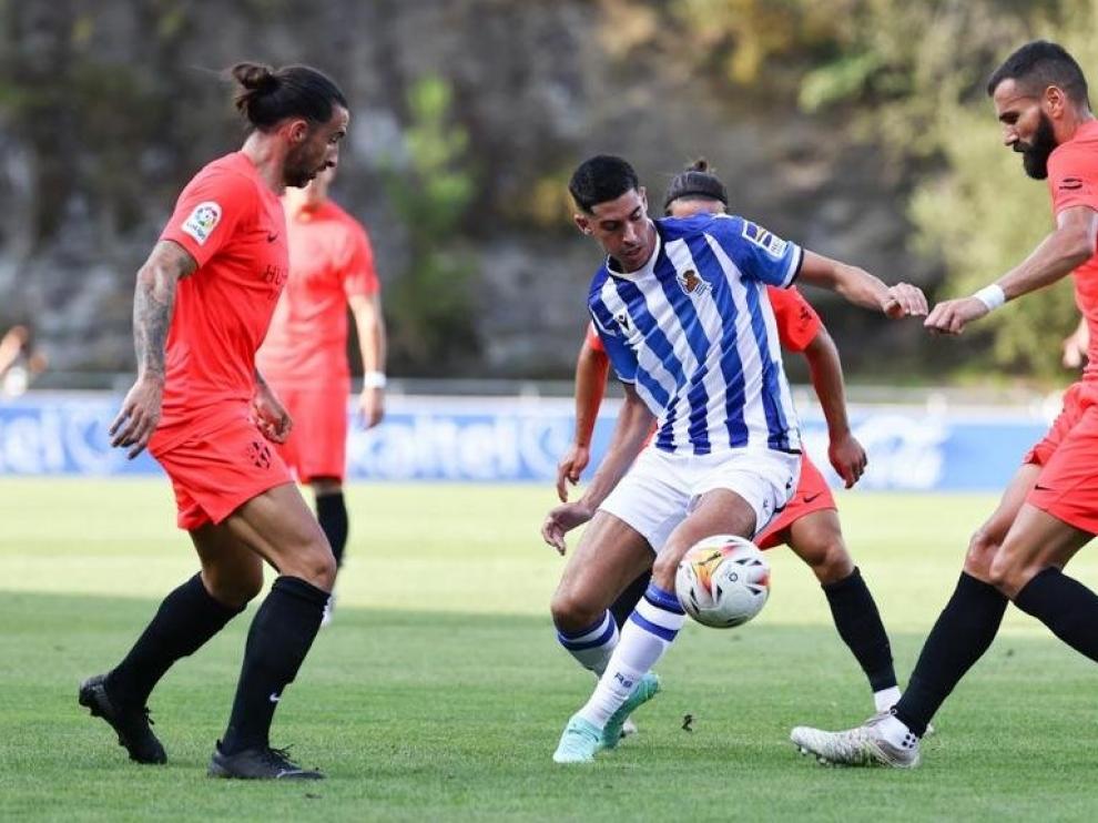 Los jugadores del Huesca han disputado sus primeros minutos.