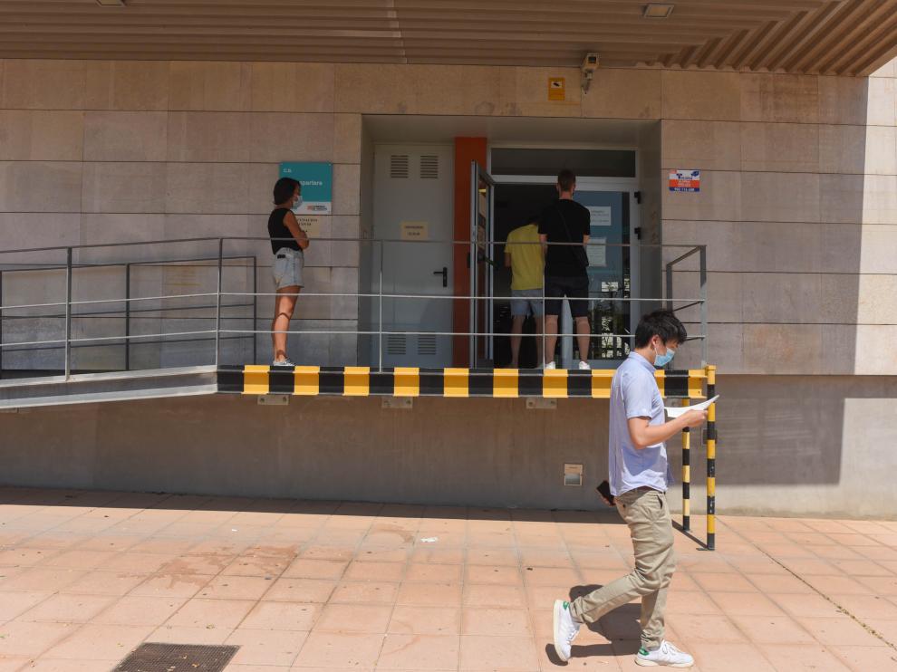 Vacunación contra la covid-19 en el Centro de Salud de Valdespartera.