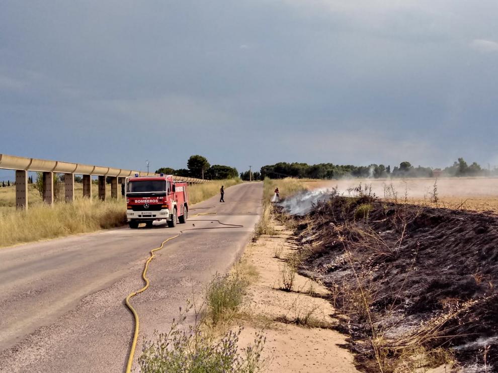 Incendio cercano de La Estanca de Alcañiz.