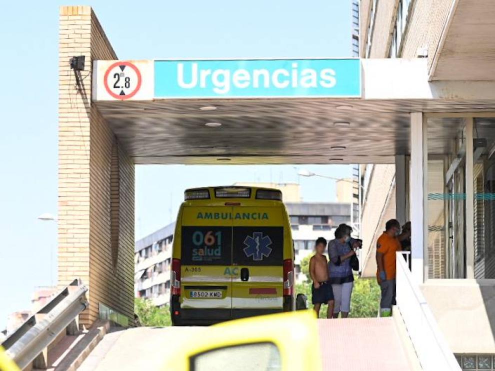 Llegada de los menores al Hospital Infantil de Zaragoza
