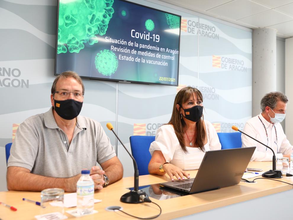 Javier Marzo, Sira Repollés y Francisco Javier Falo, en rueda de prensa este jueves para informar de las medidas.