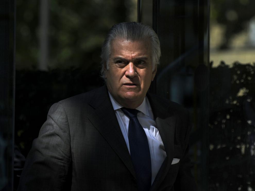 El extesorero del PP Luis Bárcenas, a su salida de la sede de la Audiencia Nacional, después de comparecer, a 16 julio de 2021, en Madrid (España).