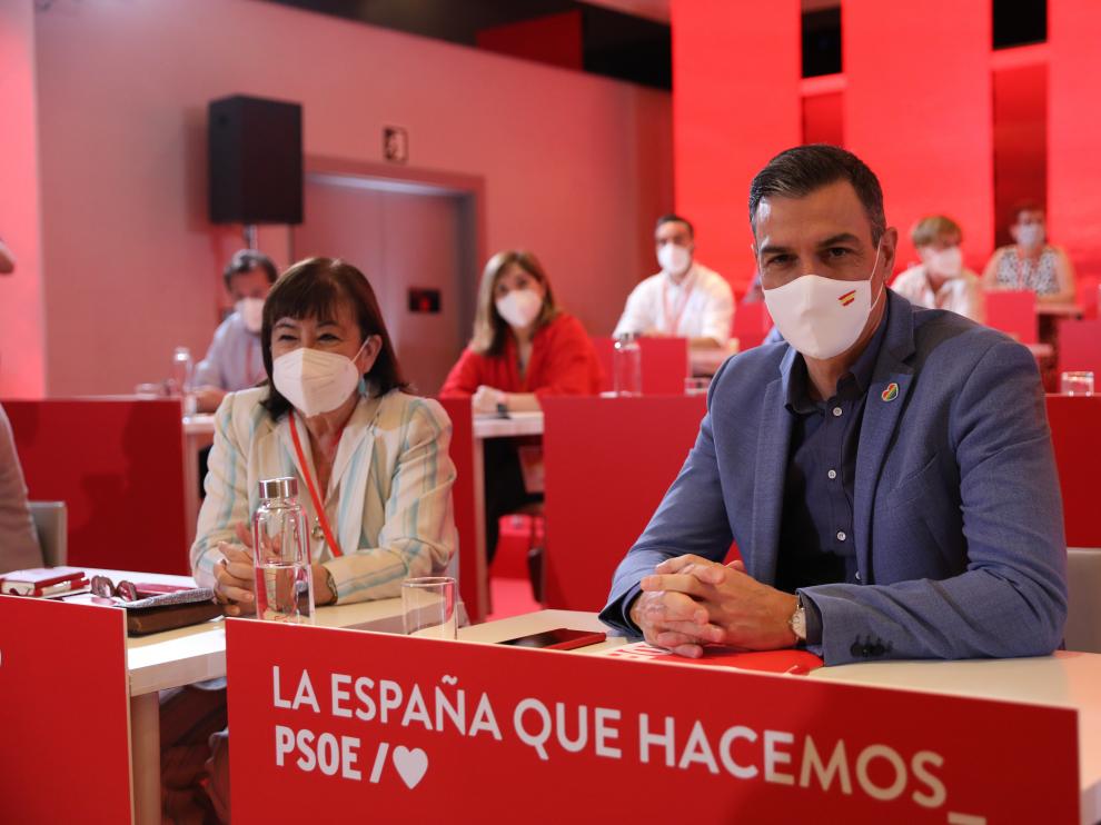La presidenta del PSOE, Cristina Narbona y el presidente del Gobierno, Pedro Sánchez, durante una reunión de los componentes del Comité Federal del PSOE, a 3 de julio de 2021