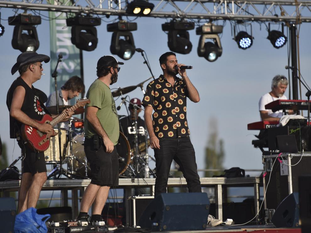 Pruebas de sonido antes del concierto de homenaje al líder de Jarabe de Palo en Montanuy