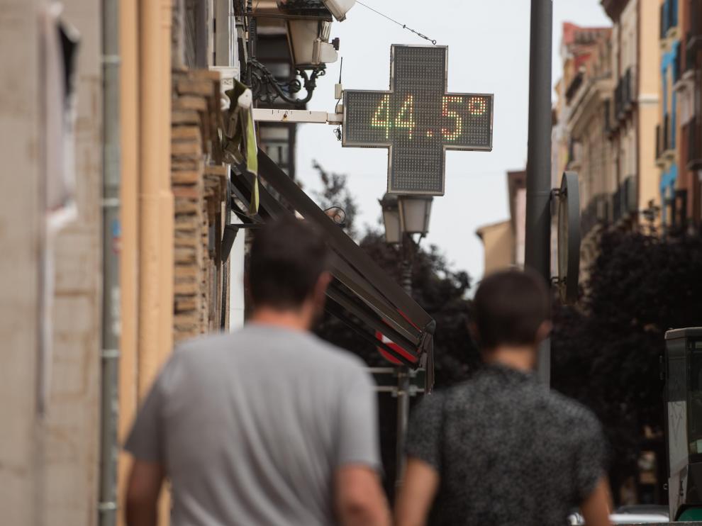 Un día asfixiante sin récord de calor en Aragón