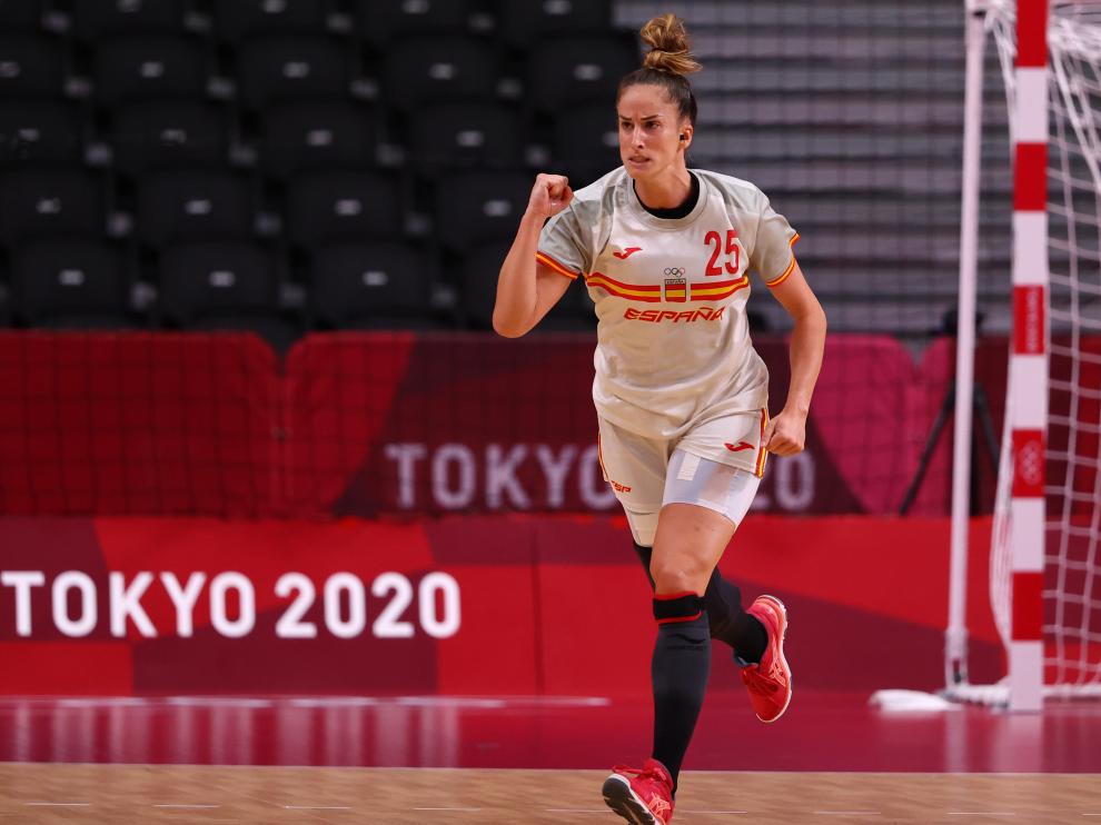 La selección femenina de balonmano da un paso más hacia los cuartos