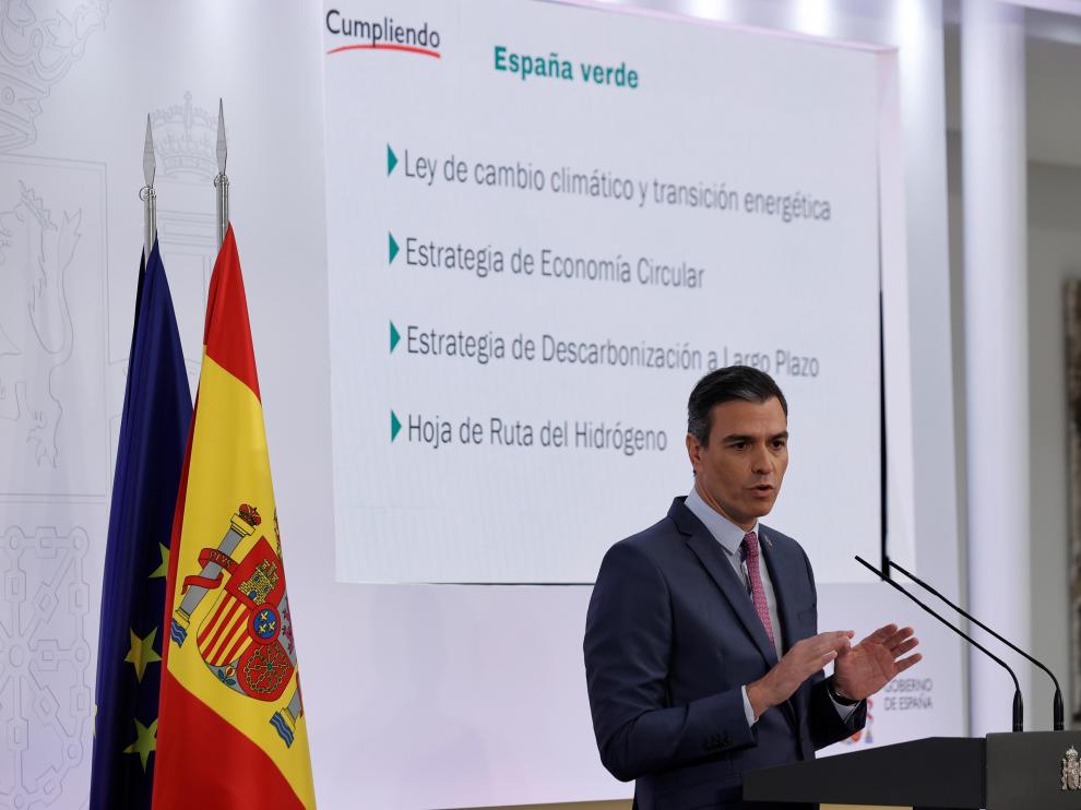 Pedro Sánchez hace balance del curso político