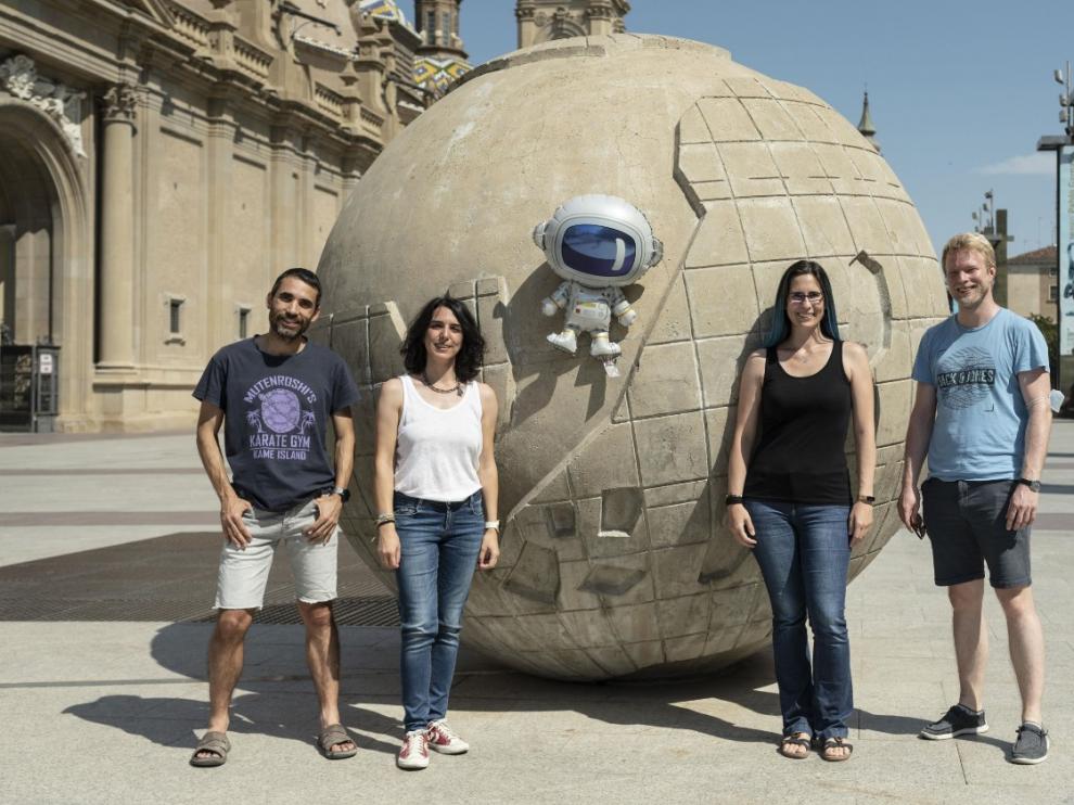 Carlos Pobes, Paola Infante, Cristina Margalejo y Konrad Altenmüller han presentado su candidatura para convertirse en astronautas de la Agencia Espacial Europea