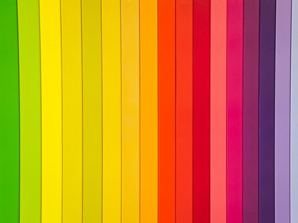Nuestra visión nocturna surge es en blanco y negro, mientras que la diurna es en color