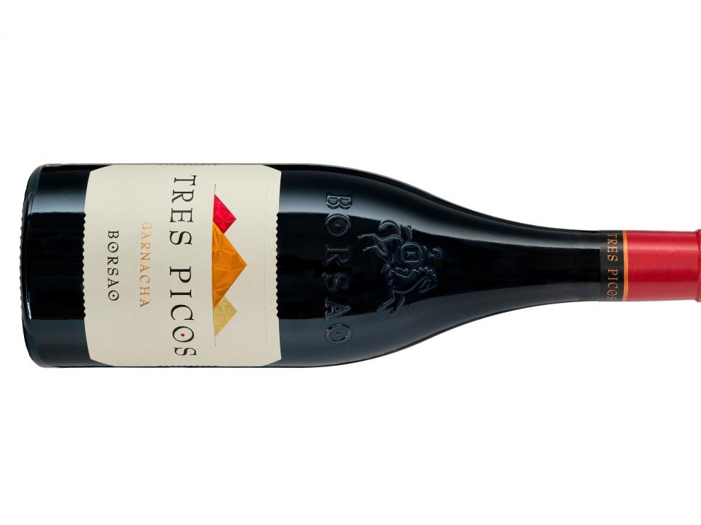 La nueva imagen del tinto de garnacha Tres Picos de Borsao.