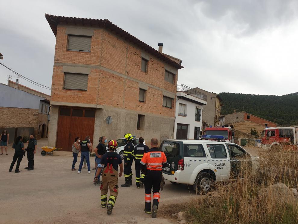 Despliegue realizado para la retirada de la bomba de una vivienda de La Portellada.