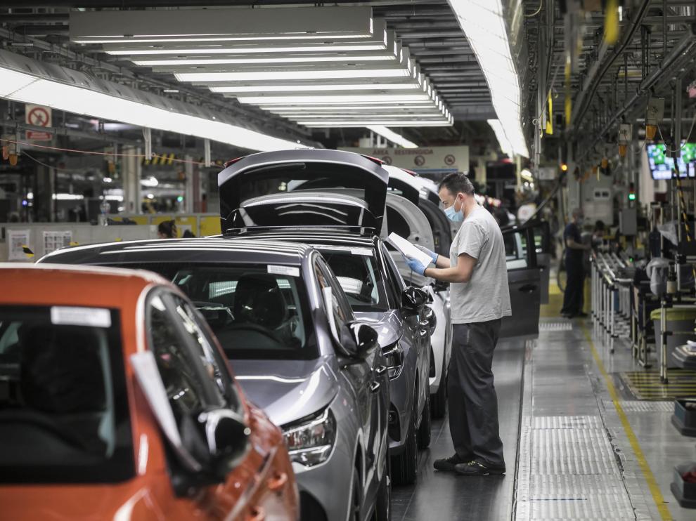 Cadena de montaje de Opel España, del grupo Stellantis, en Figueruelas.