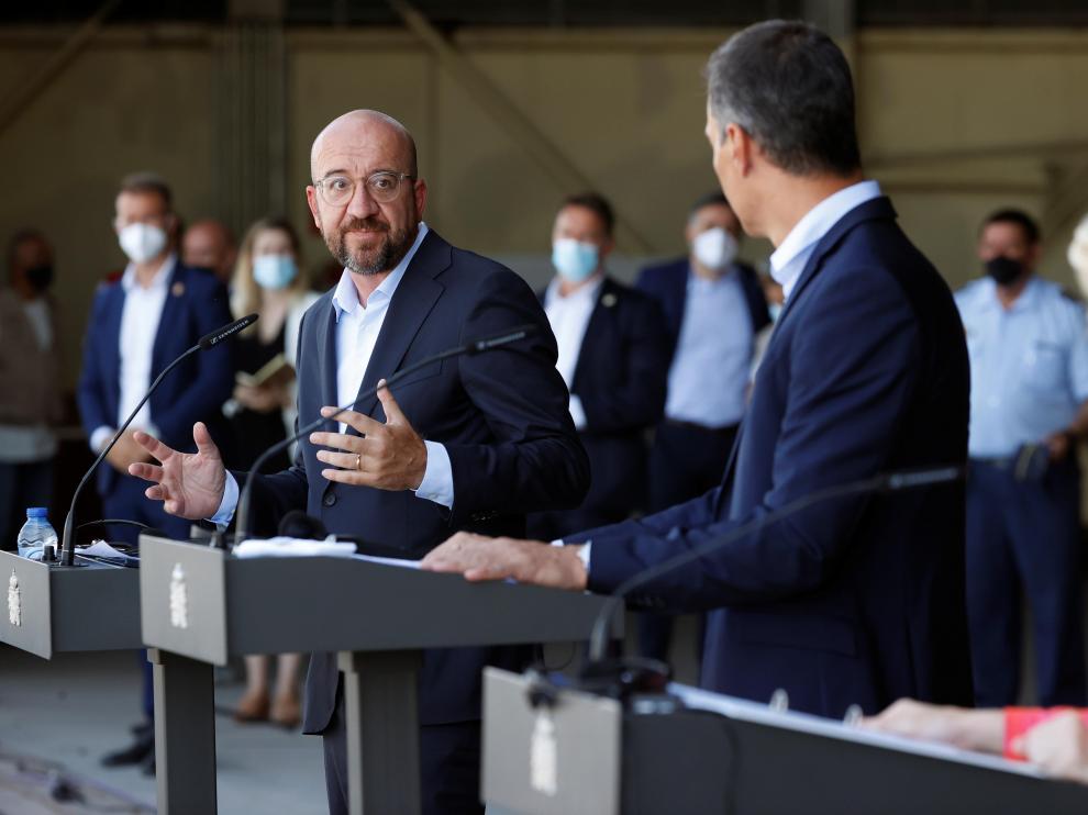 Pedro Sánchez, Ursula von der Leyen y Charles Michel visitan centro de acogida de Torrejón
