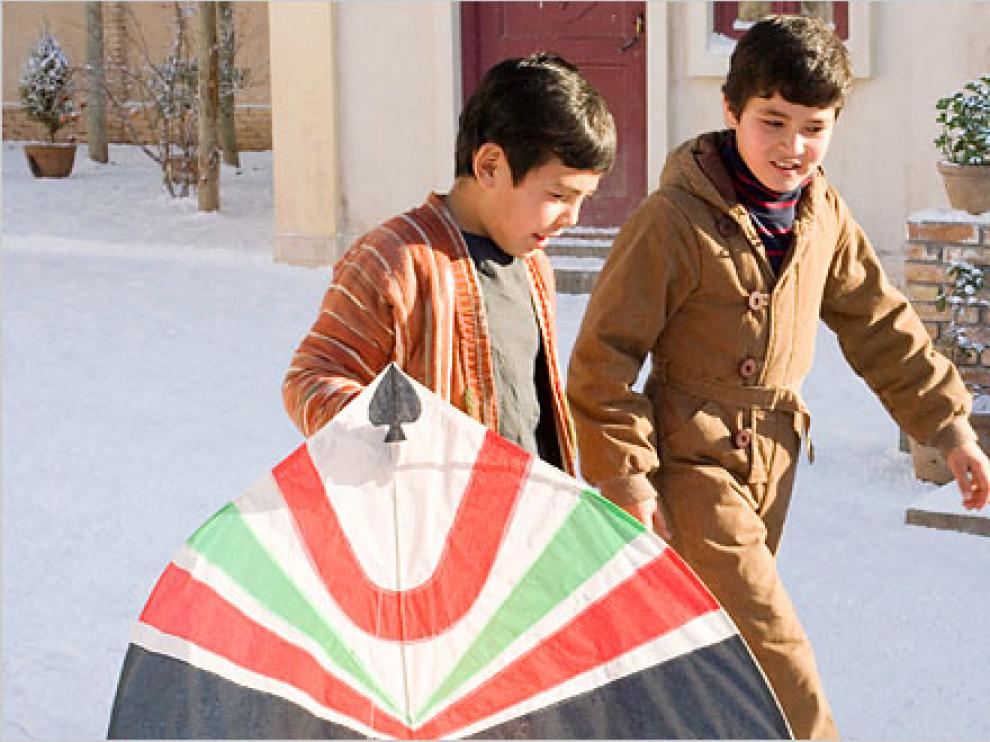 Fotograma de la película 'Cometas en el cielo', adaptación del libro del médico afgano-estadounidense Khaled Hosseini.