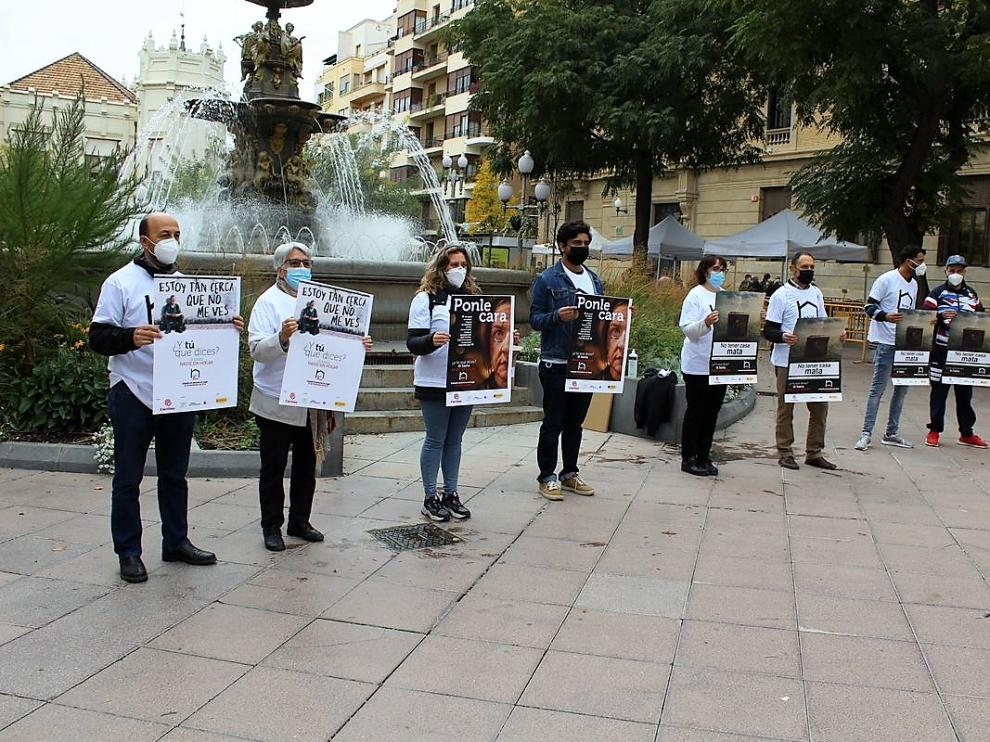Concentración de Cáritas en Huesca el Día de las Personas Sin Hogar, que se conmemora el 25 de octubre.