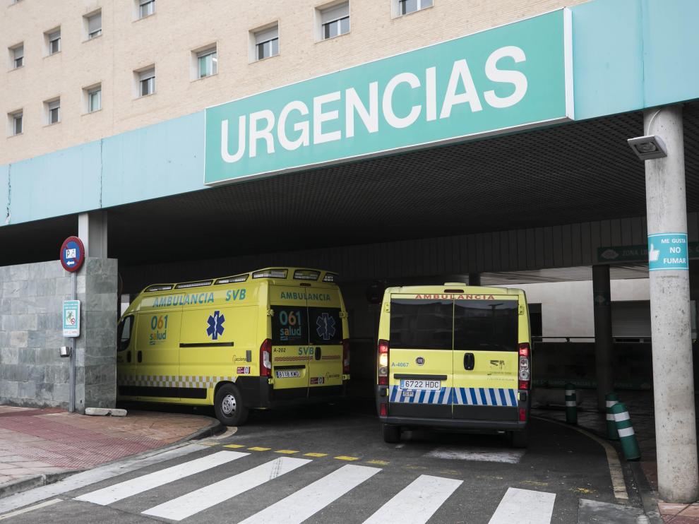 Entrada del servicio de Urgencias del hospital Miguel Servet