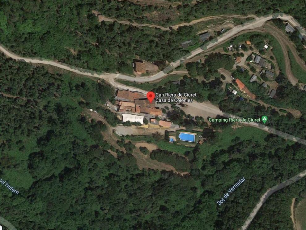 Can Riera de Ciuret, en una imágen de satélite.