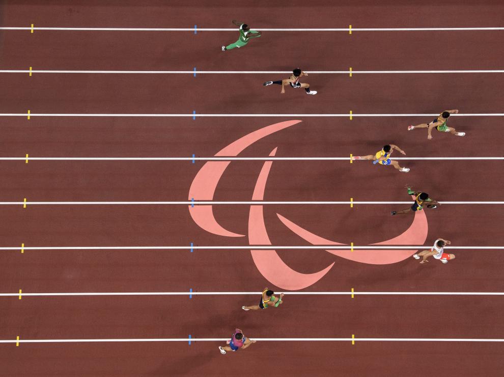 Atletas durante una competición en los Juegos Paralímpicos de Tokio.
