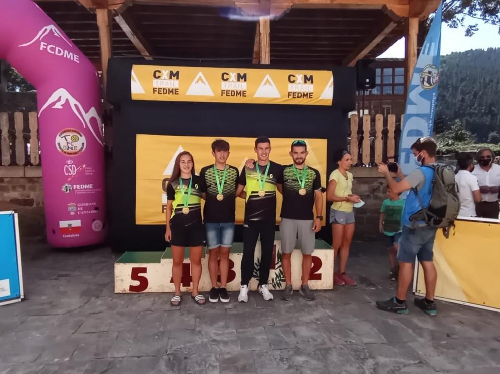 De izquierda a derecha: Carrodilla Cabestre, Javier Vives, Mario Prades y Javier Cabestre, en la Copa de España de kilómetro verticall.