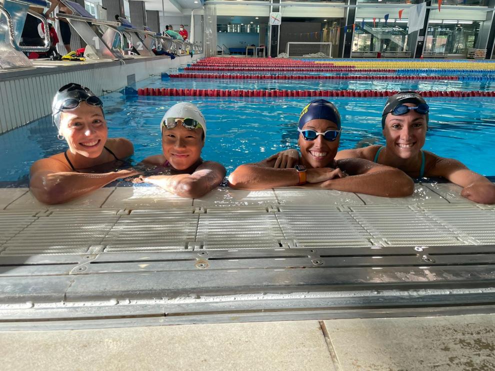 El relevo 4x100 metros libres, con Teresa Perales (segunda por la derecha)