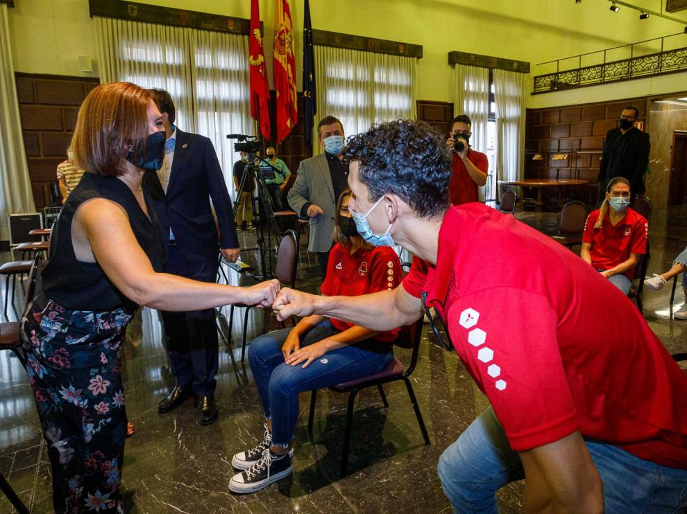 Recepción del Casademont en el Ayuntamiento de Zaragoza.