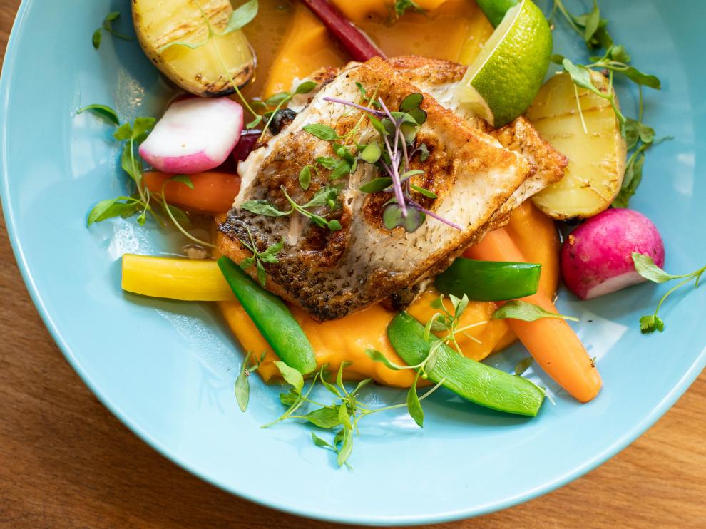 Igual que todo pescado azul, el bonito es una buena fuente alta en proteínas.