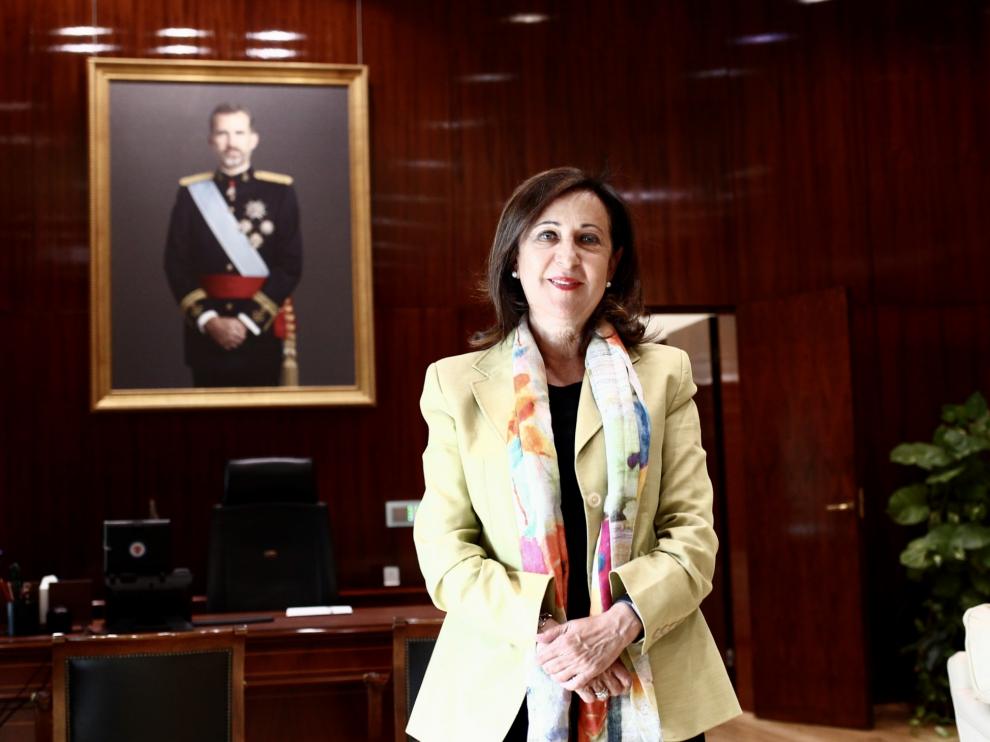 La ministra de Defensa, Margarita Robles, durante la entrevista