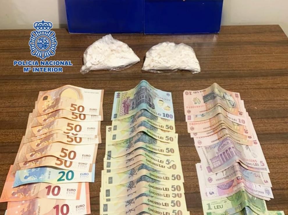 Dinero y cocaína incautados a un hombre en la estación de Delicias