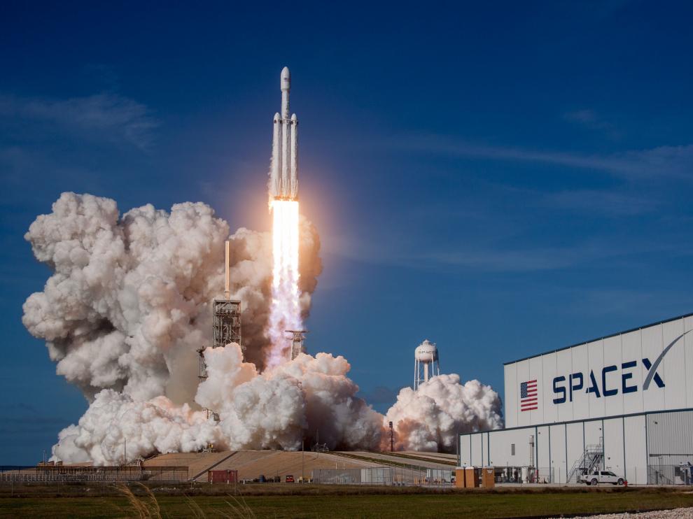 NASA adjudica a Blue Origin y SpaceX contratos del programa Artemis a la Luna