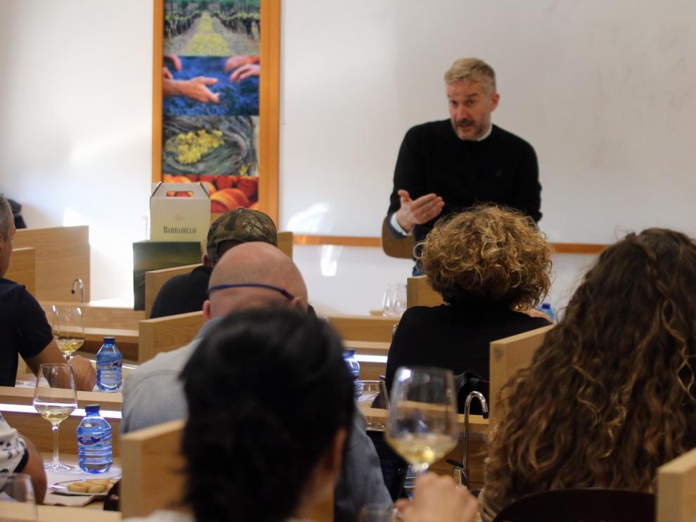 Armando Guerra, en la primera sesión de los talleres de Gastronomía en Huesca.