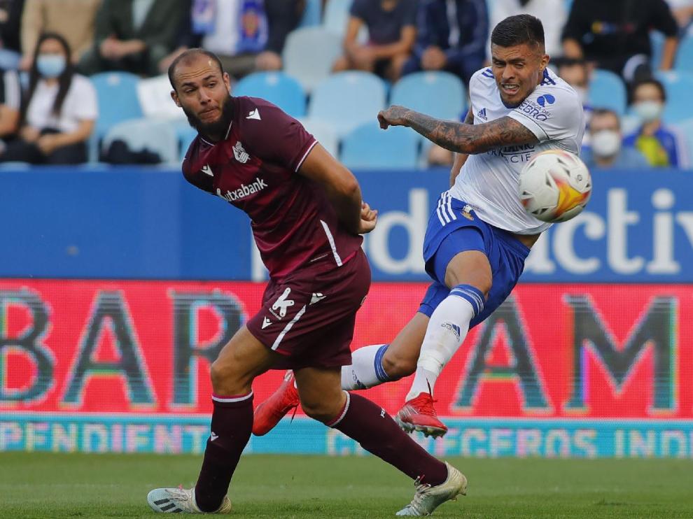 Narváez, en uno de sus disparos sin éxito ante la Real Sociedad B el pasado sábado.