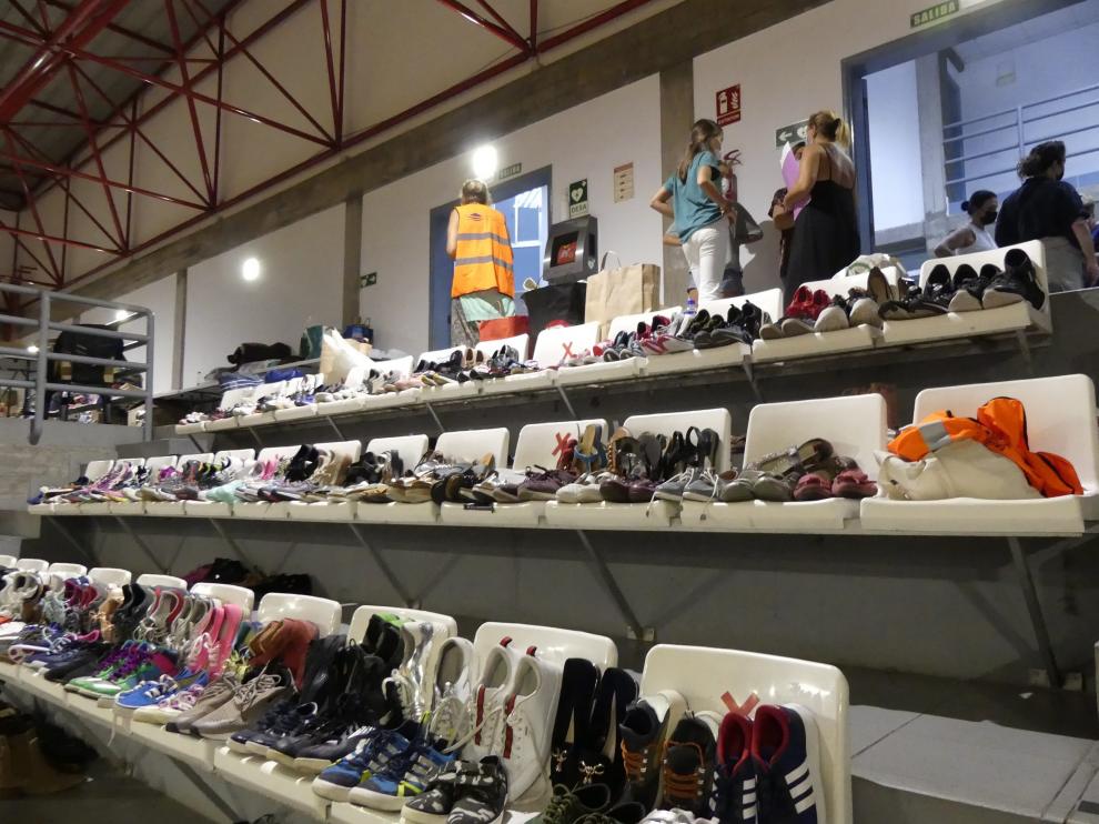 Los vecinos están donando ropa para la gente que se ha quedado con lo puesto en La Palma.