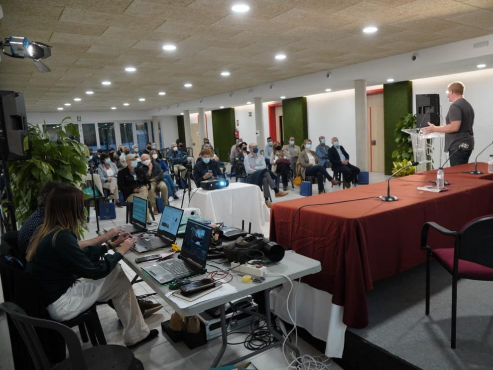 Aínsa ha presentado ante ayuntamientos y diputaciones de toda la España proyectos como la app Ztrails, la Zona Zero Sobrarbe o el Acuerdo Custodia de la Fundación Quebrantahuesos.