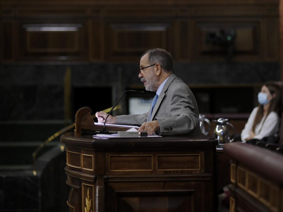 El Defensor del Pueblo, Francisco Fernández Marugán, interviene en una sesión plenaria en el Congreso de los Diputados,