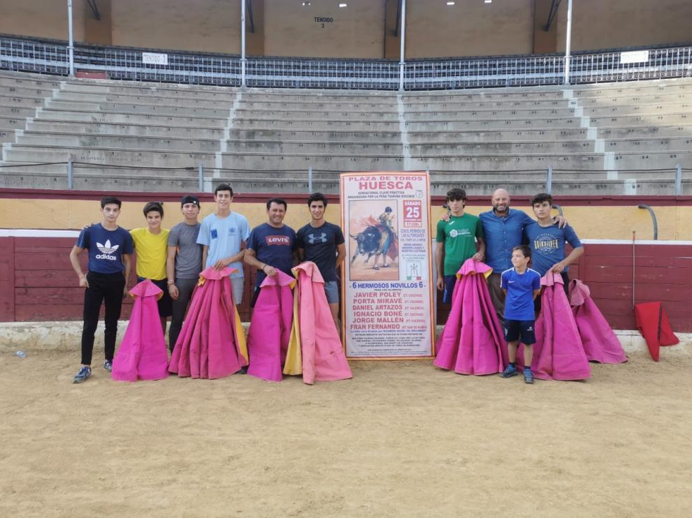 Alumnos de la Escuela Taurina de Huesca.