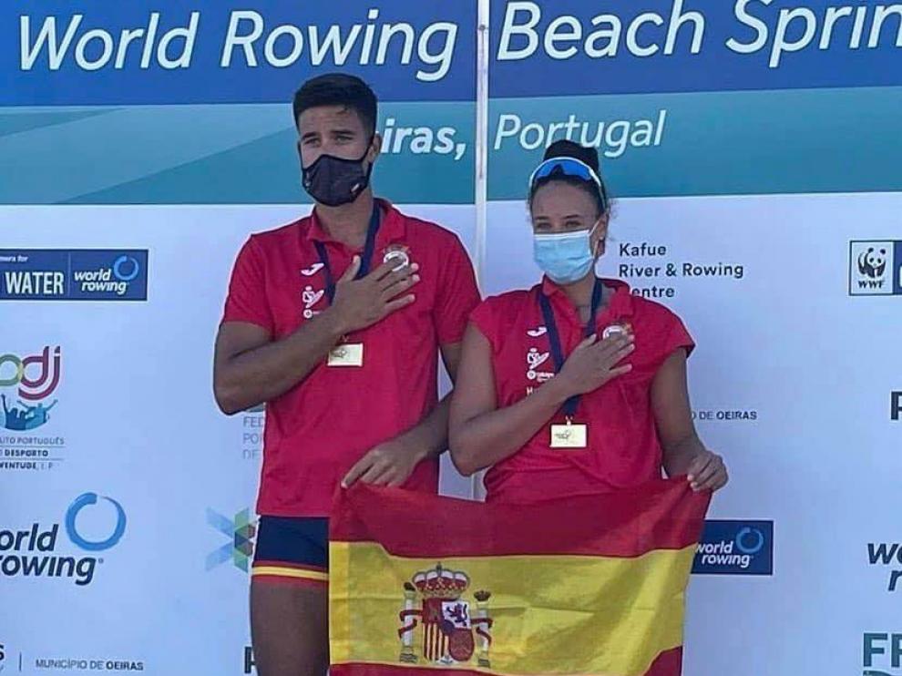 Ander Martín y Esther Briz, flamantes campeones del mundo de remo de mar